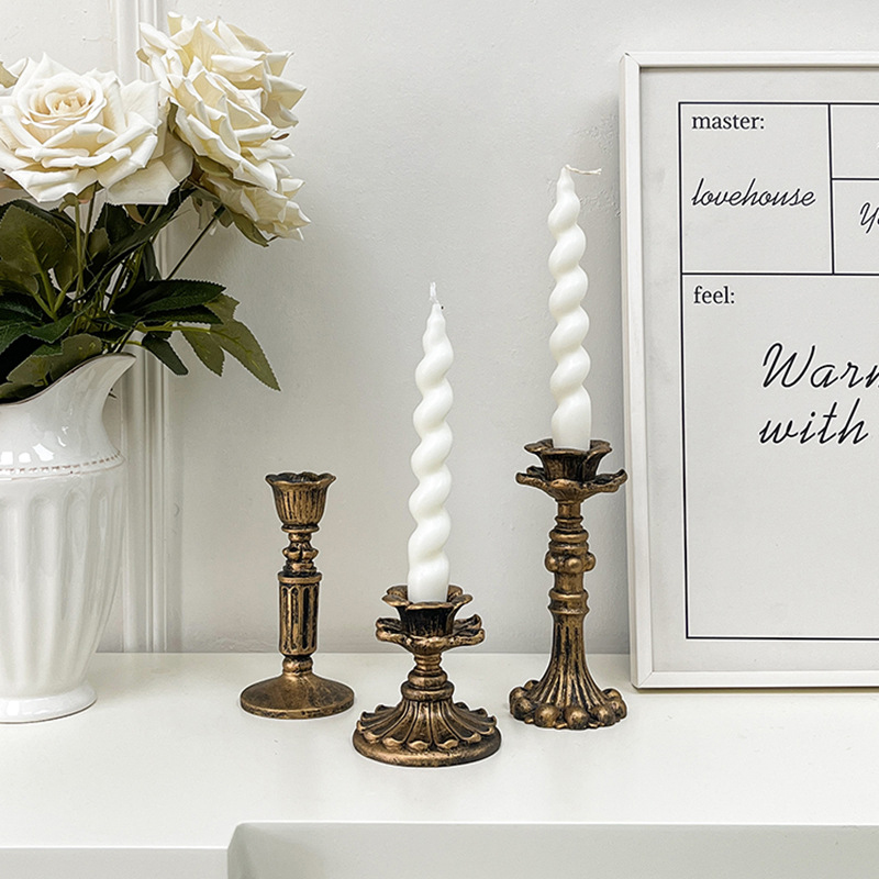 Vintage-Bronze-Kerzenständer-F – Tables Bewertung und Preis